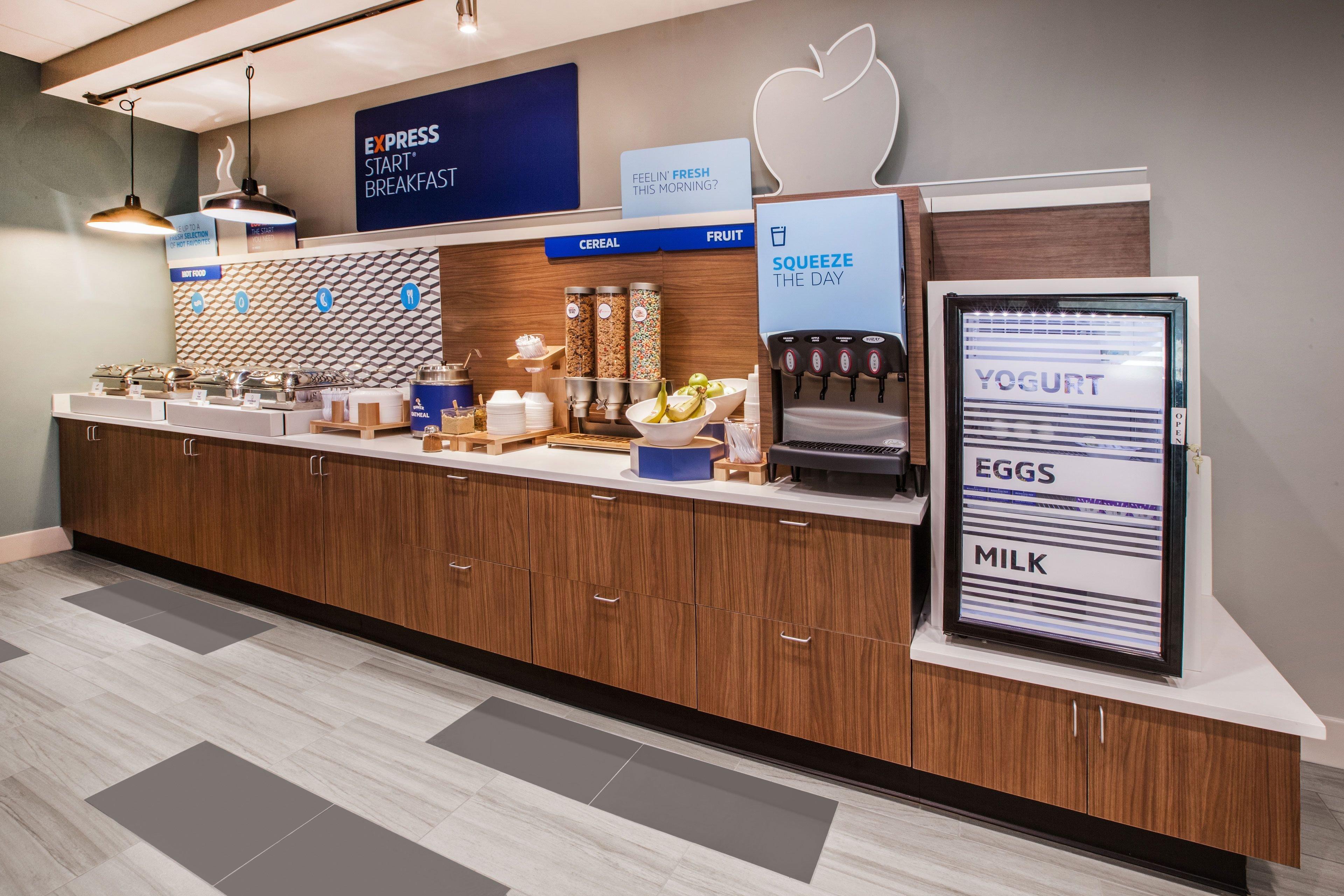Holiday Inn Express Westley By Ihg Exterior photo
