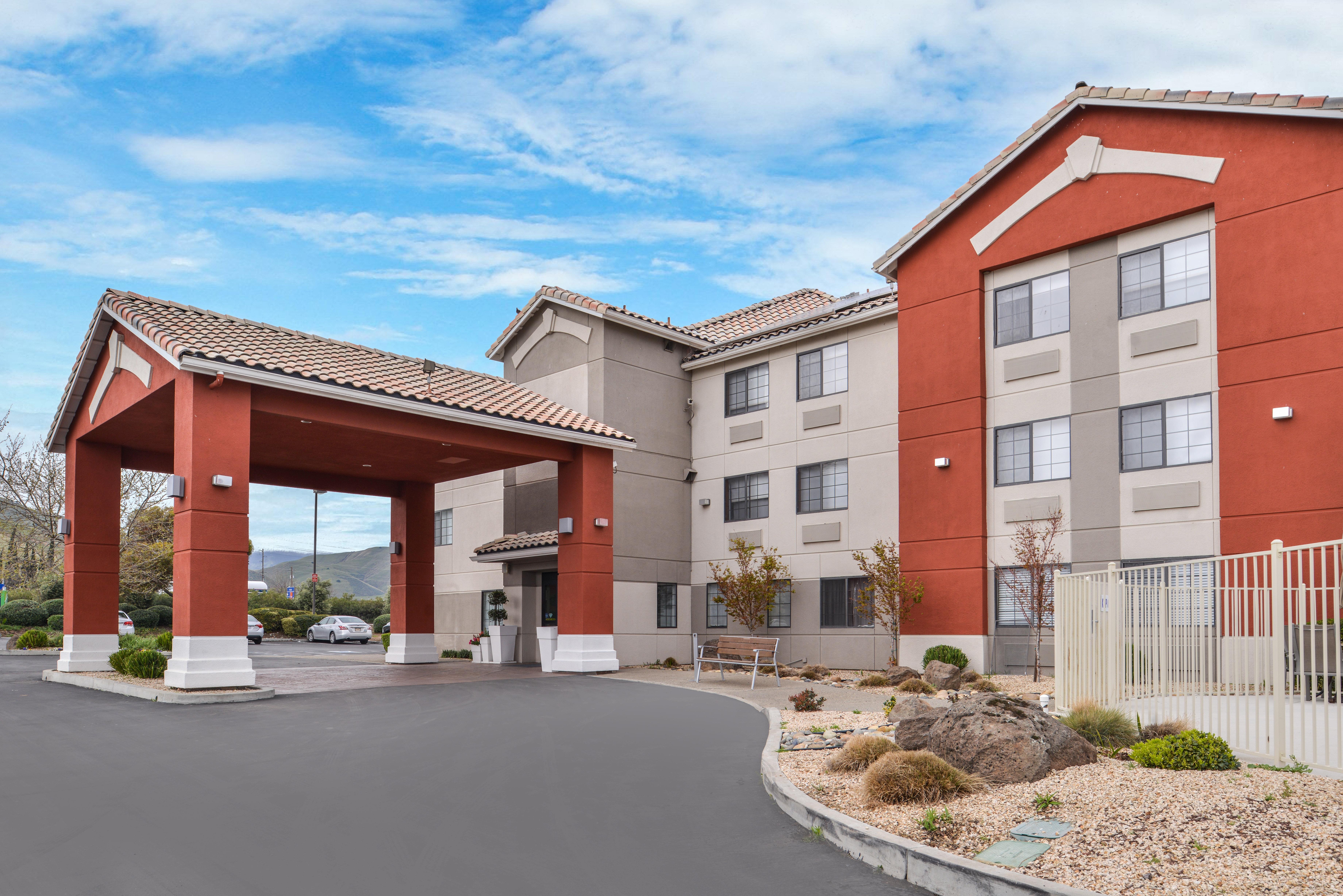 Holiday Inn Express Westley By Ihg Exterior photo